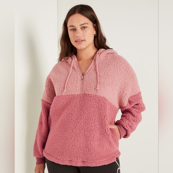 PINK Victoria's Secret Sweaters - LAST CHANCE!   PINK PLUSH FLEECE PULLOVER Size S